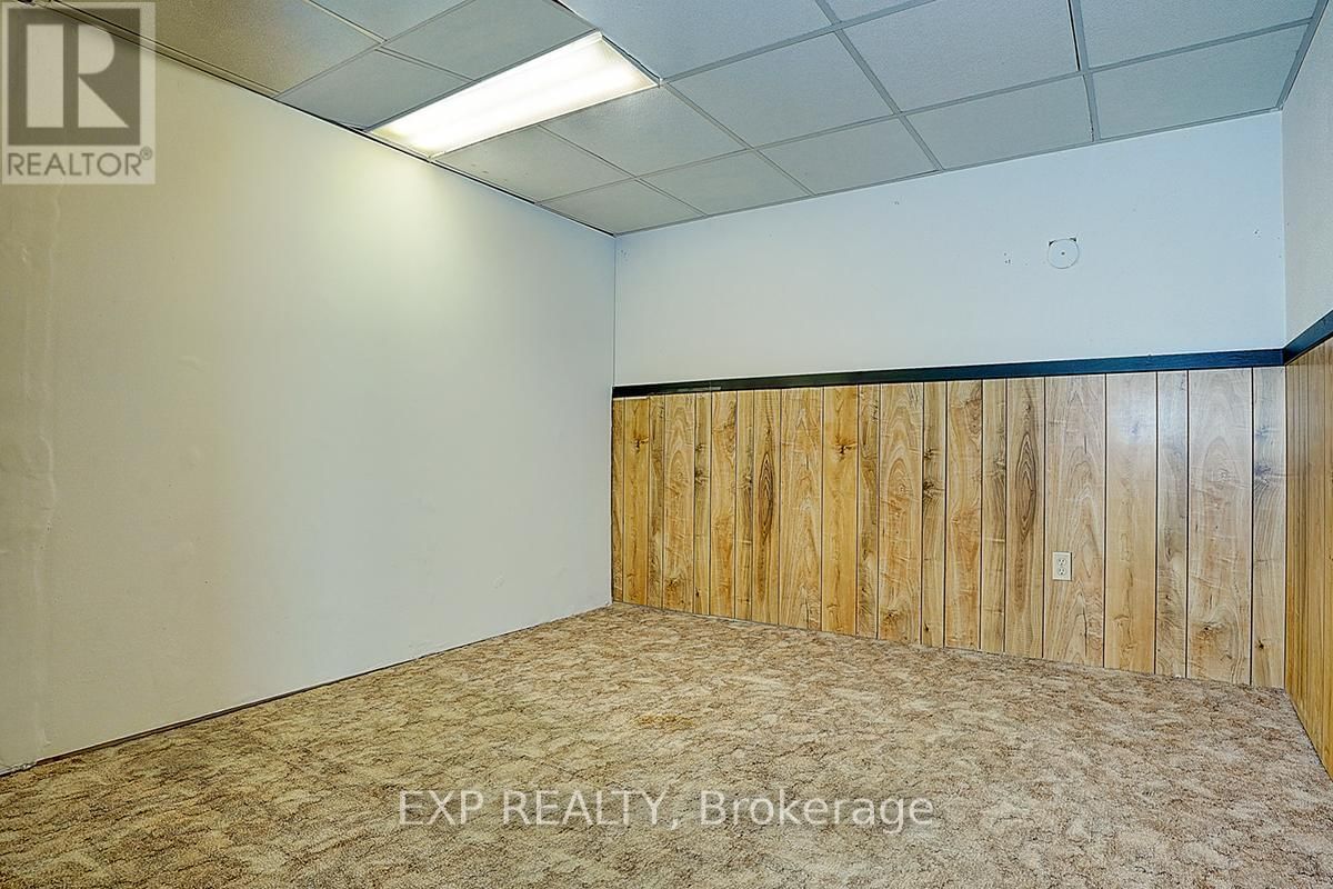 56 - 41 MISSISSAUGA VALLEY BOULEVARD Image 35