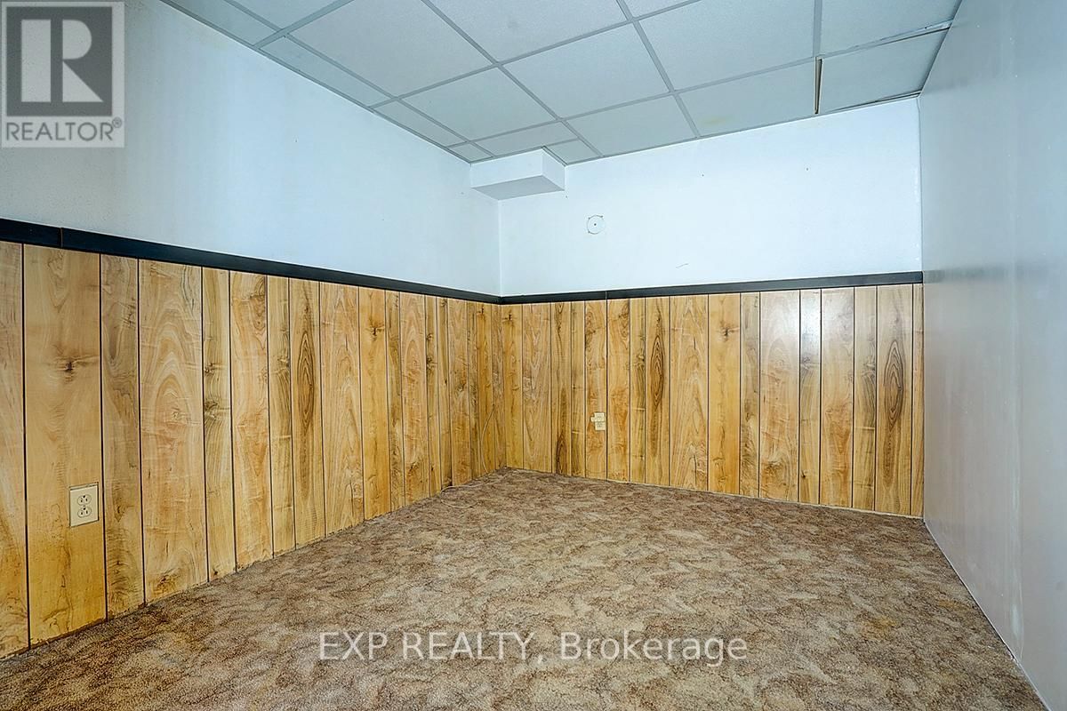 56 - 41 MISSISSAUGA VALLEY BOULEVARD Image 36