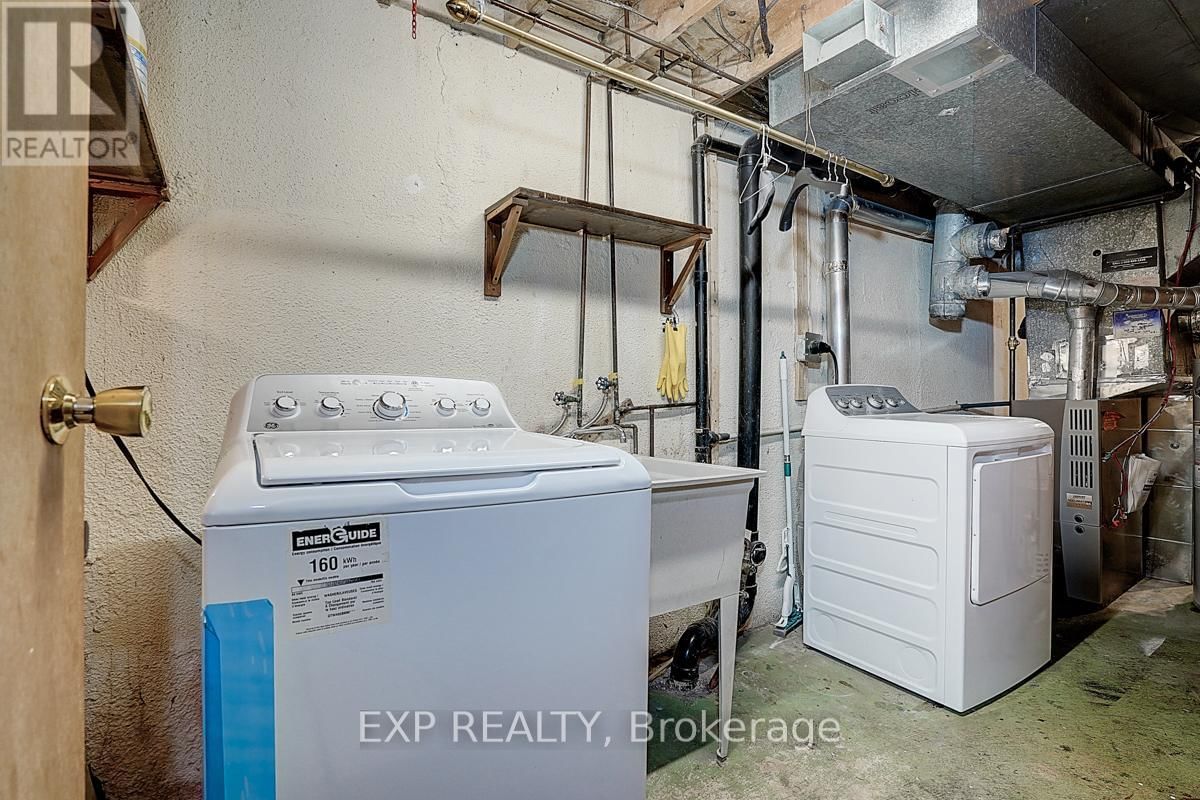 56 - 41 MISSISSAUGA VALLEY BOULEVARD Image 39