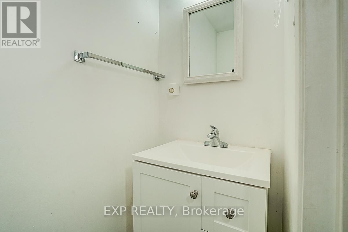 56 - 41 MISSISSAUGA VALLEY BOULEVARD Image 7
