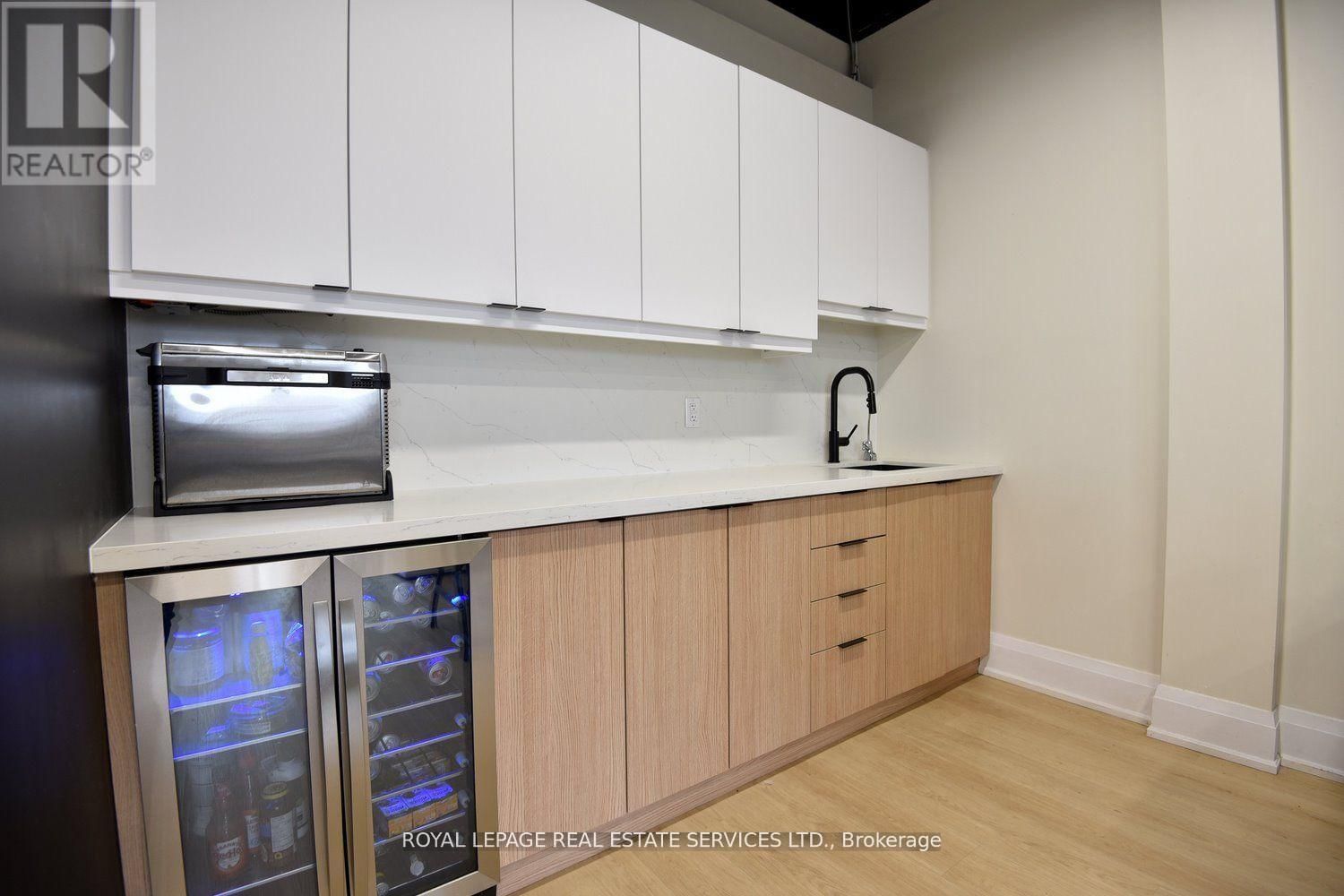 208 - 3465 REBECCA STREET Image 4