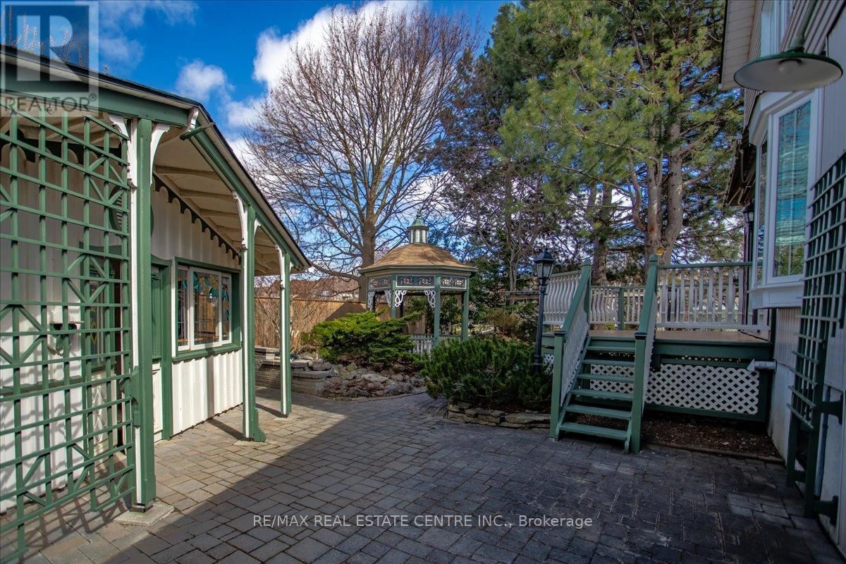 485 GOWLAND CRESCENT Image 47
