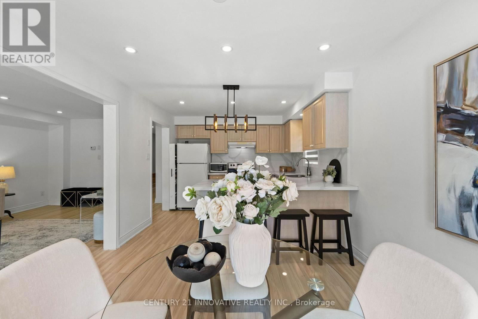 36 ECHORIDGE DRIVE Image 13