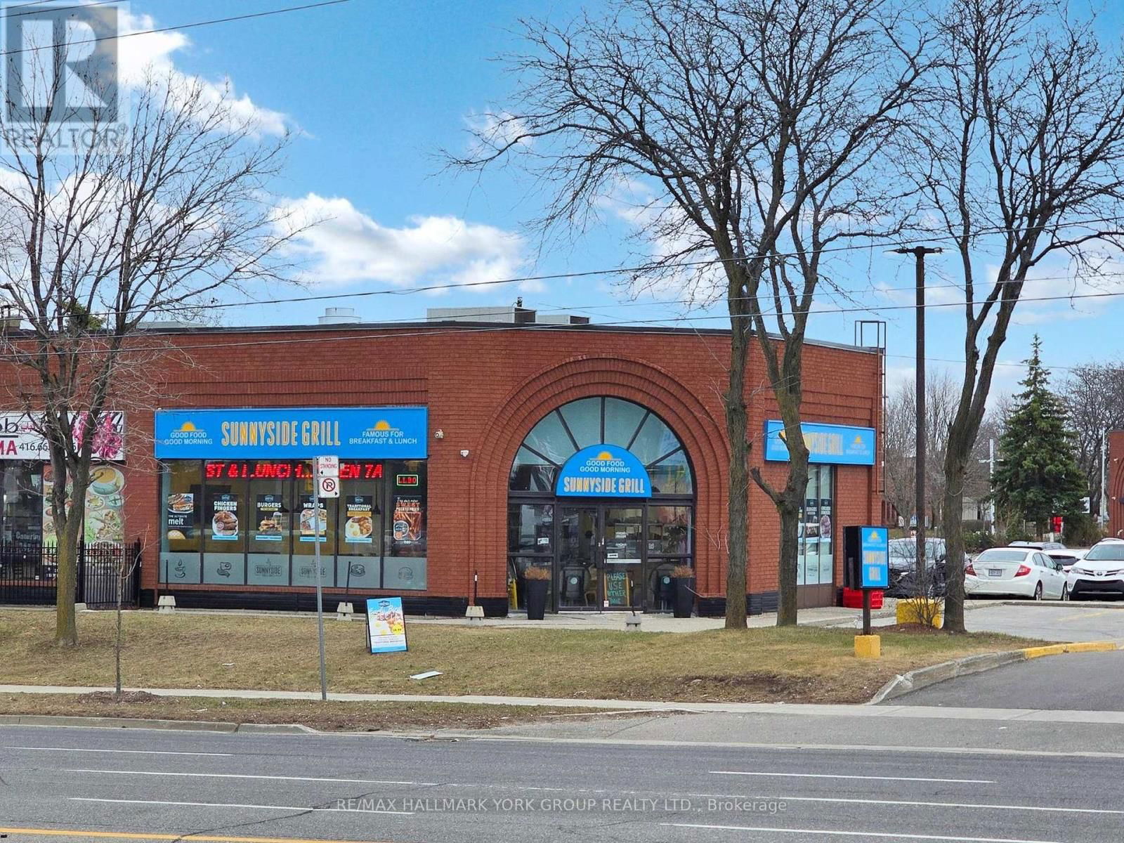 2777 STEELES AVENUE WEST Image 2