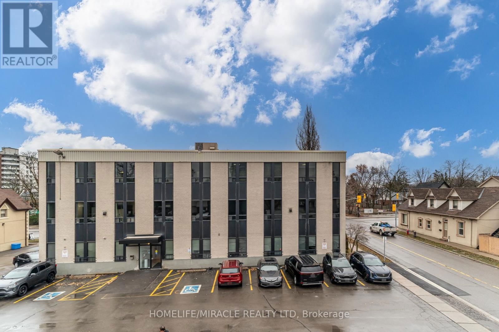 8 MILL STREET Image 48