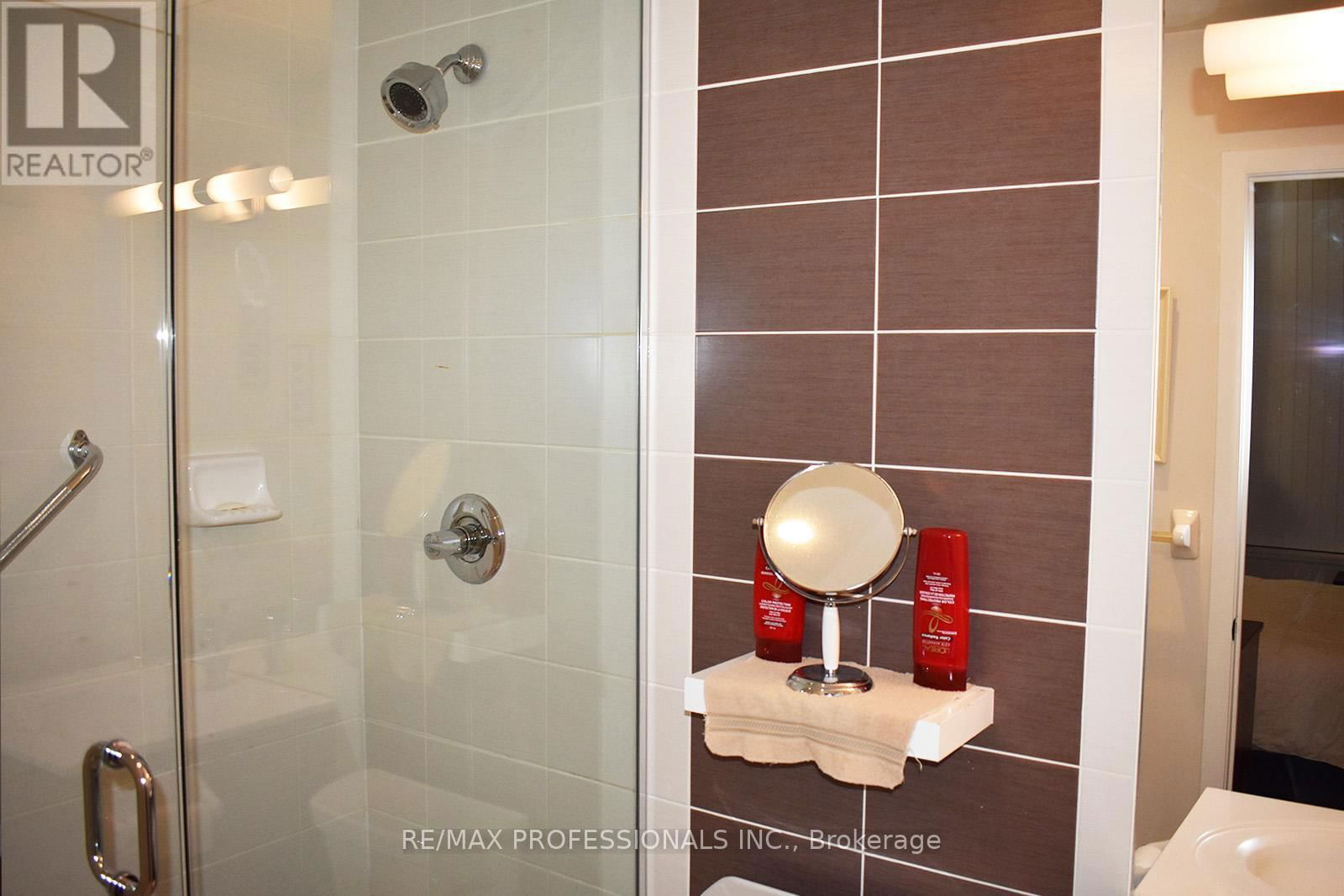 105 - 205 SHERWAY GARDENS ROAD Image 17