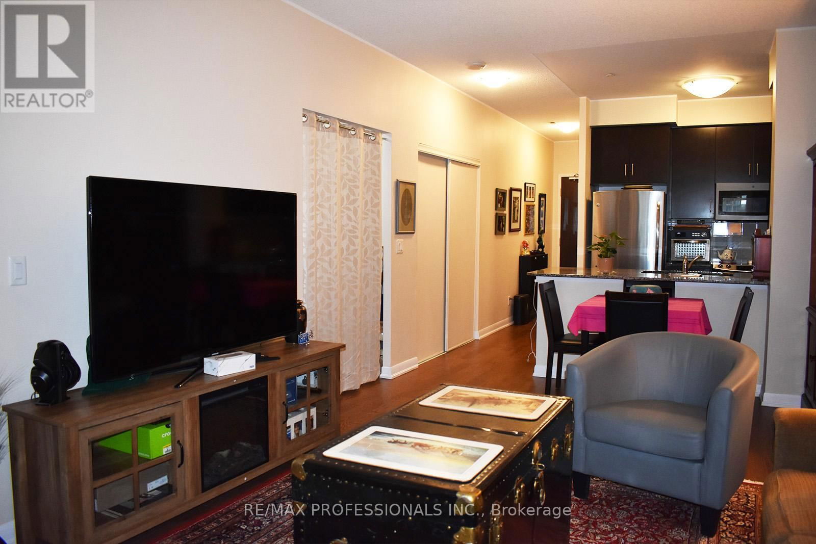 105 - 205 SHERWAY GARDENS ROAD Image 7