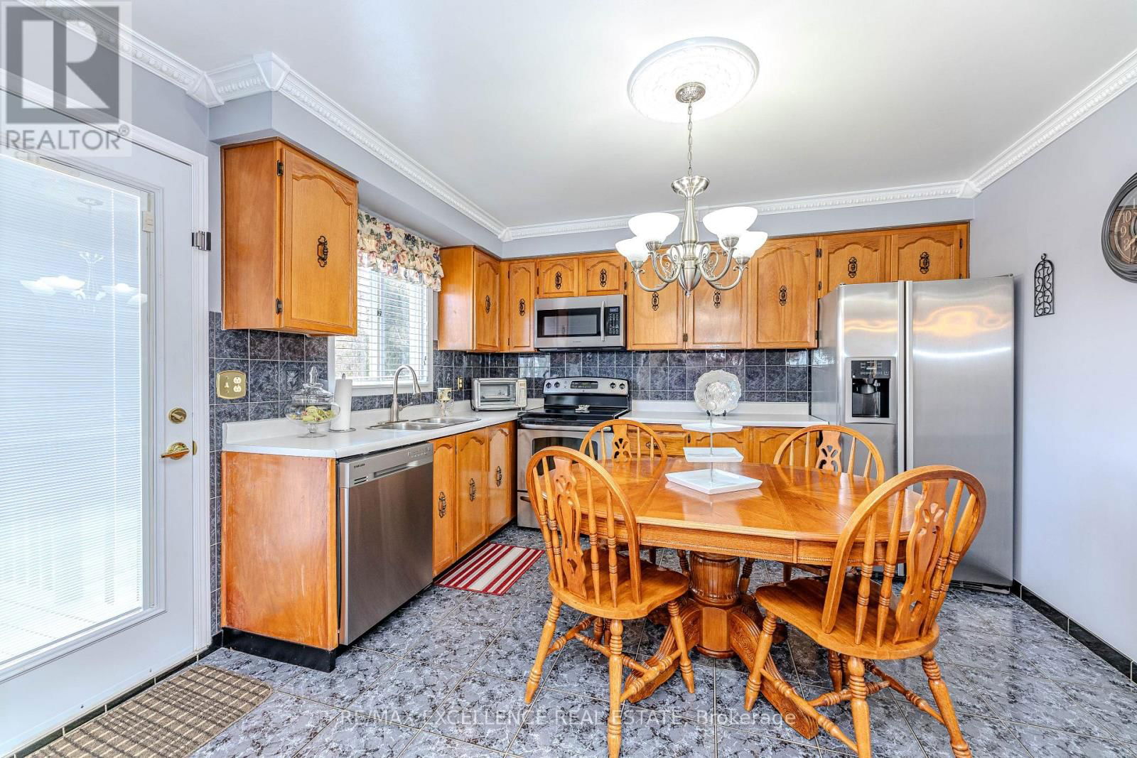 24 LINKDALE ROAD Image 14