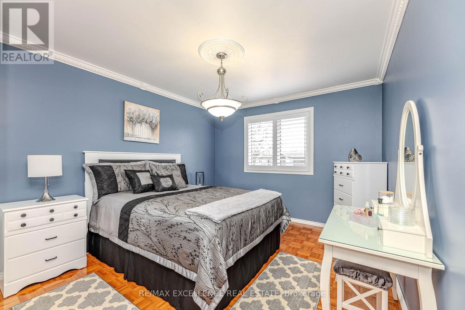 24 LINKDALE ROAD Image 17