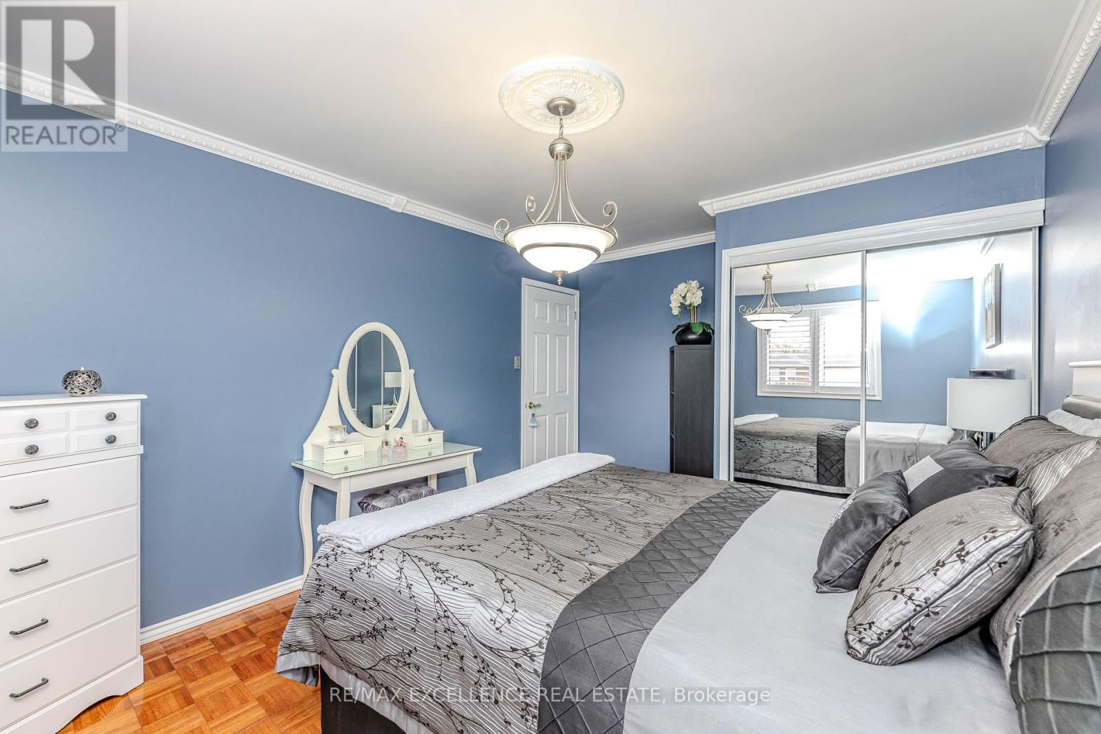 24 LINKDALE ROAD Image 18