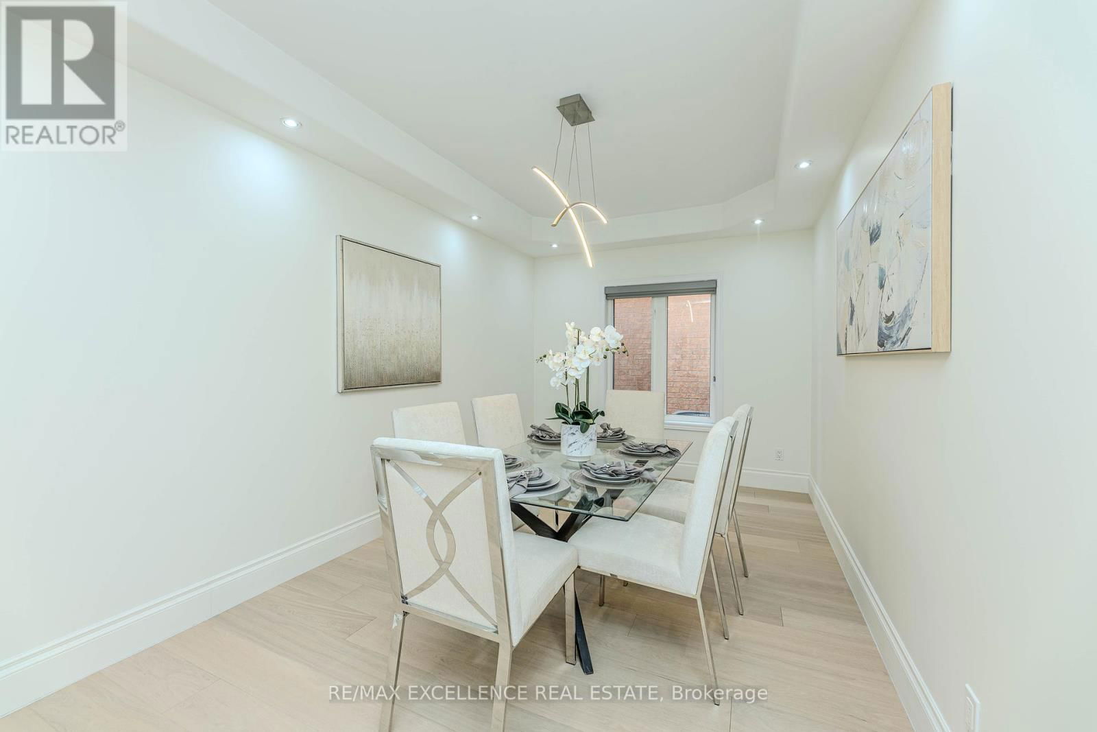 24 DELMONICO ROAD Image 11