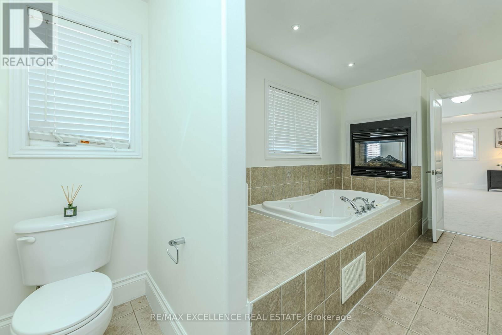24 DELMONICO ROAD Image 34