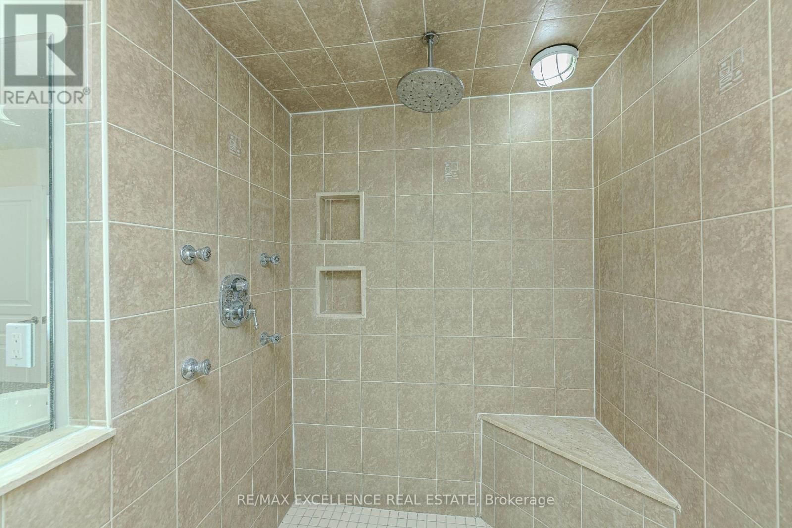 24 DELMONICO ROAD Image 35