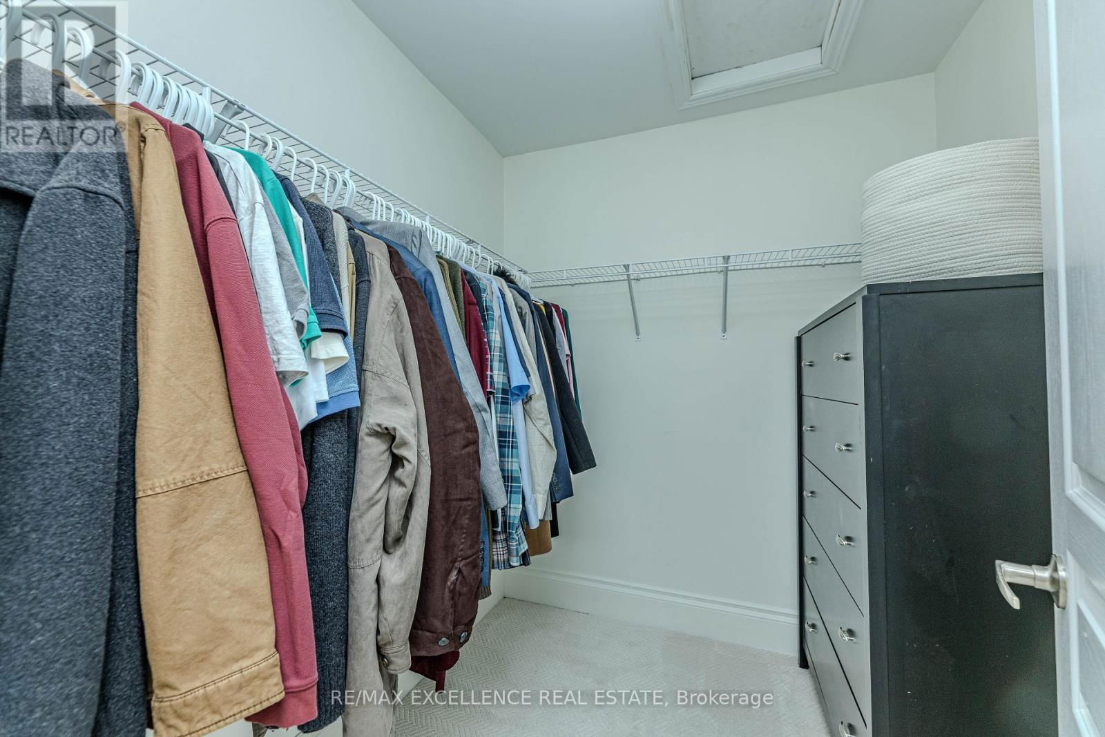 24 DELMONICO ROAD Image 36