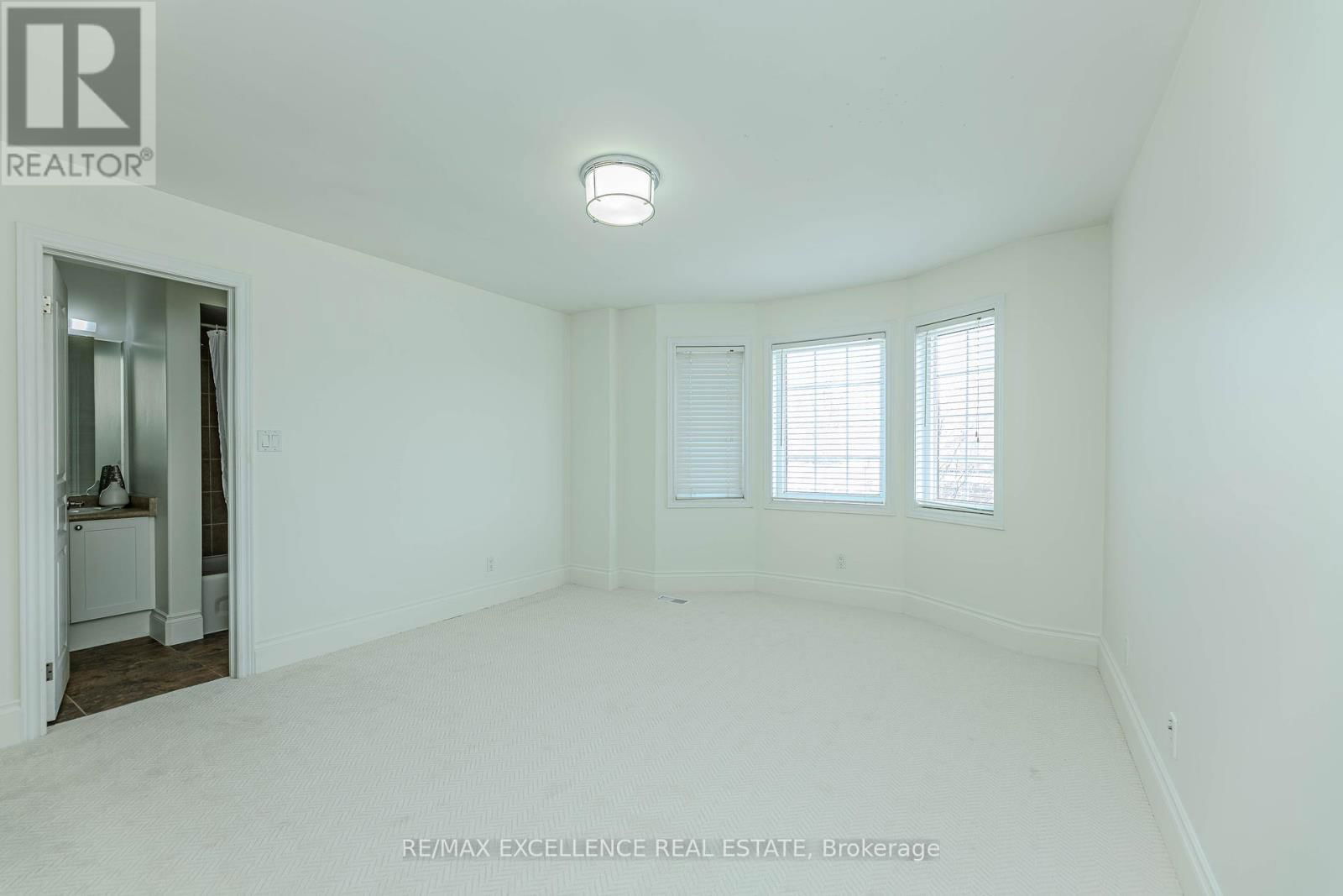 24 DELMONICO ROAD Image 38