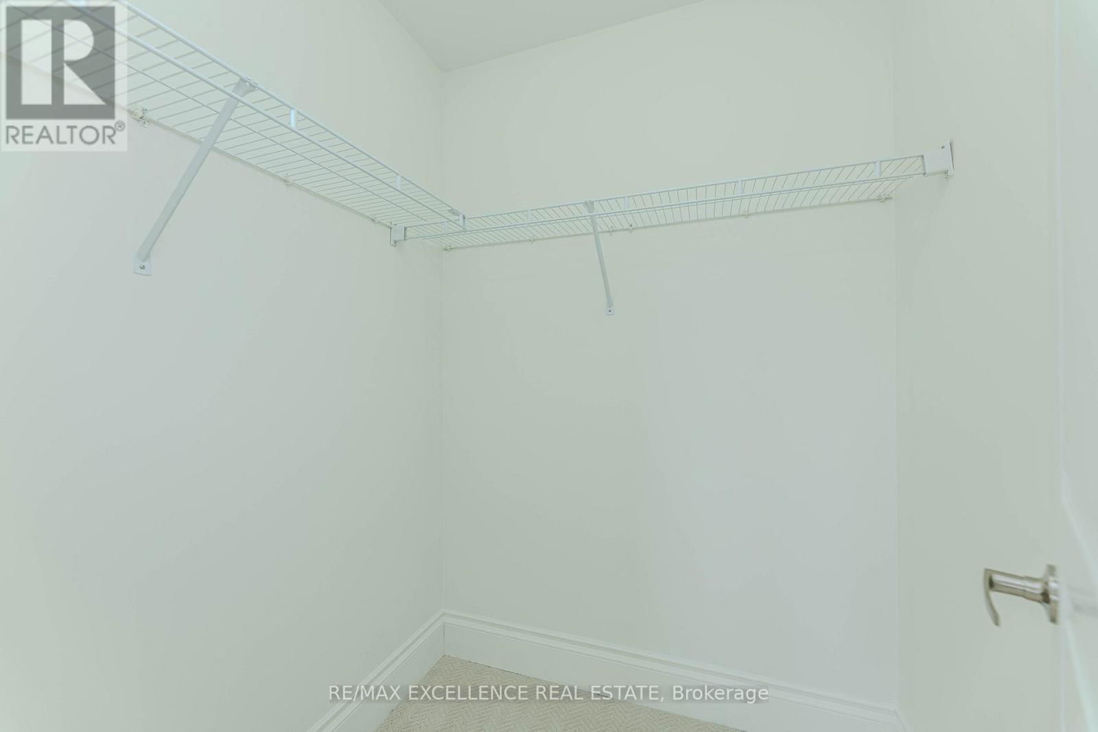 24 DELMONICO ROAD Image 39