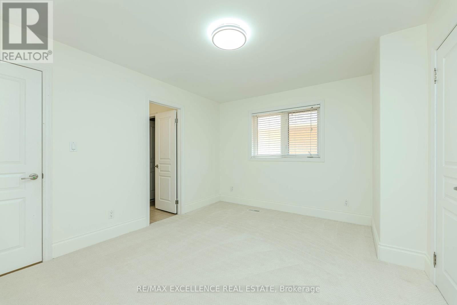 24 DELMONICO ROAD Image 44
