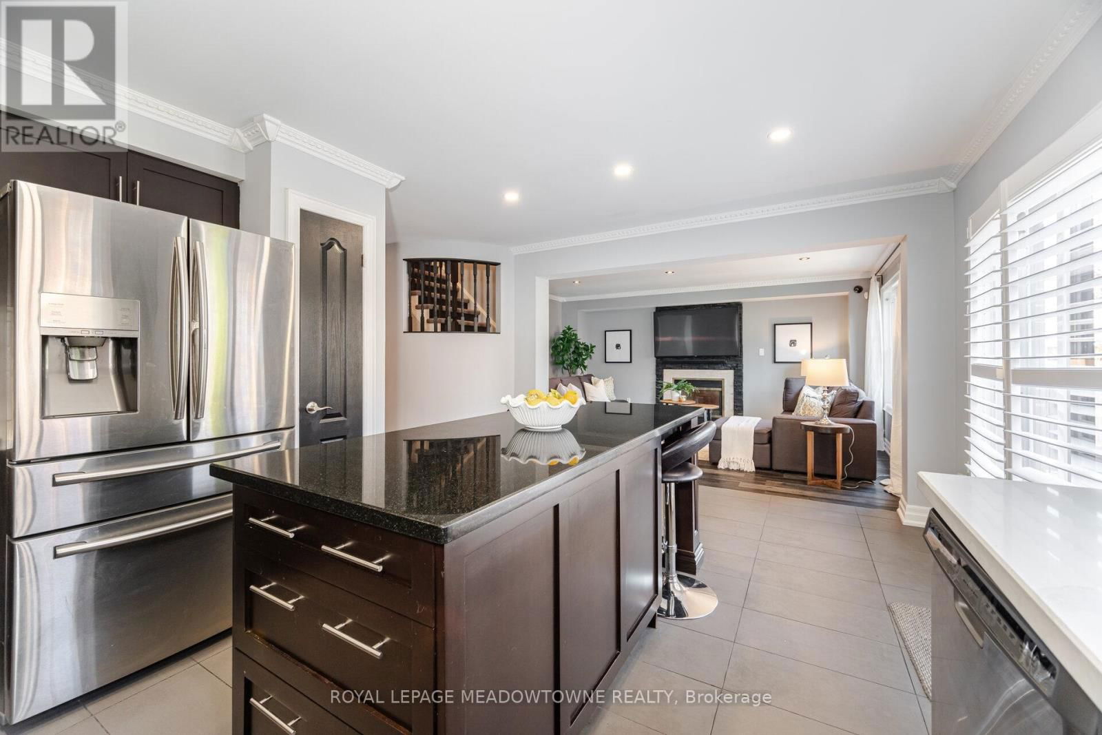 1240 FIELD DRIVE Image 12
