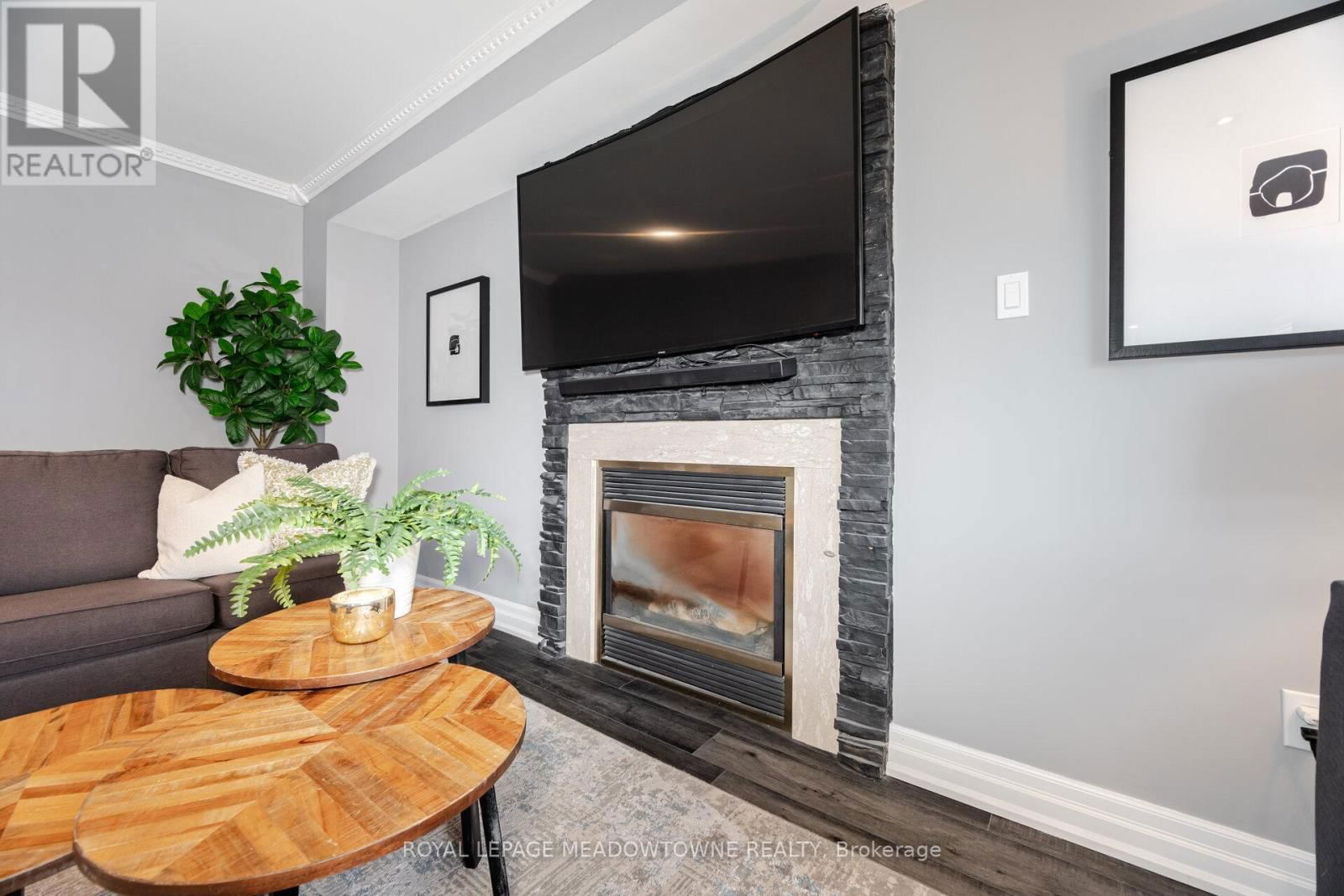 1240 FIELD DRIVE Image 16