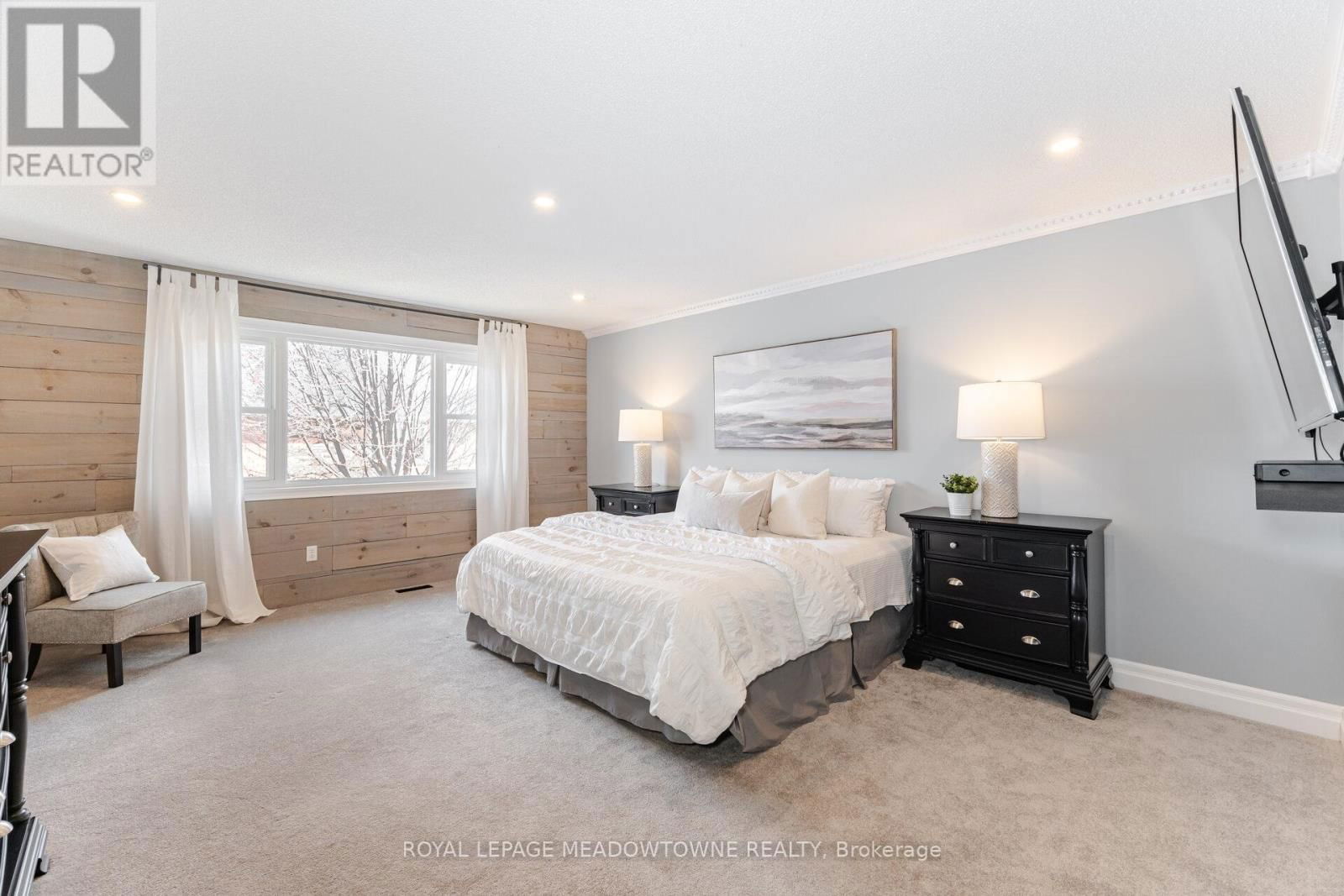 1240 FIELD DRIVE Image 22