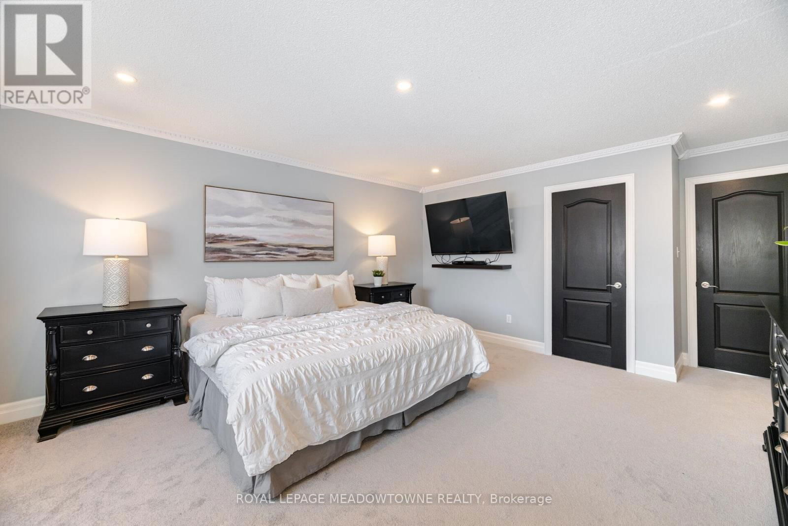 1240 FIELD DRIVE Image 23