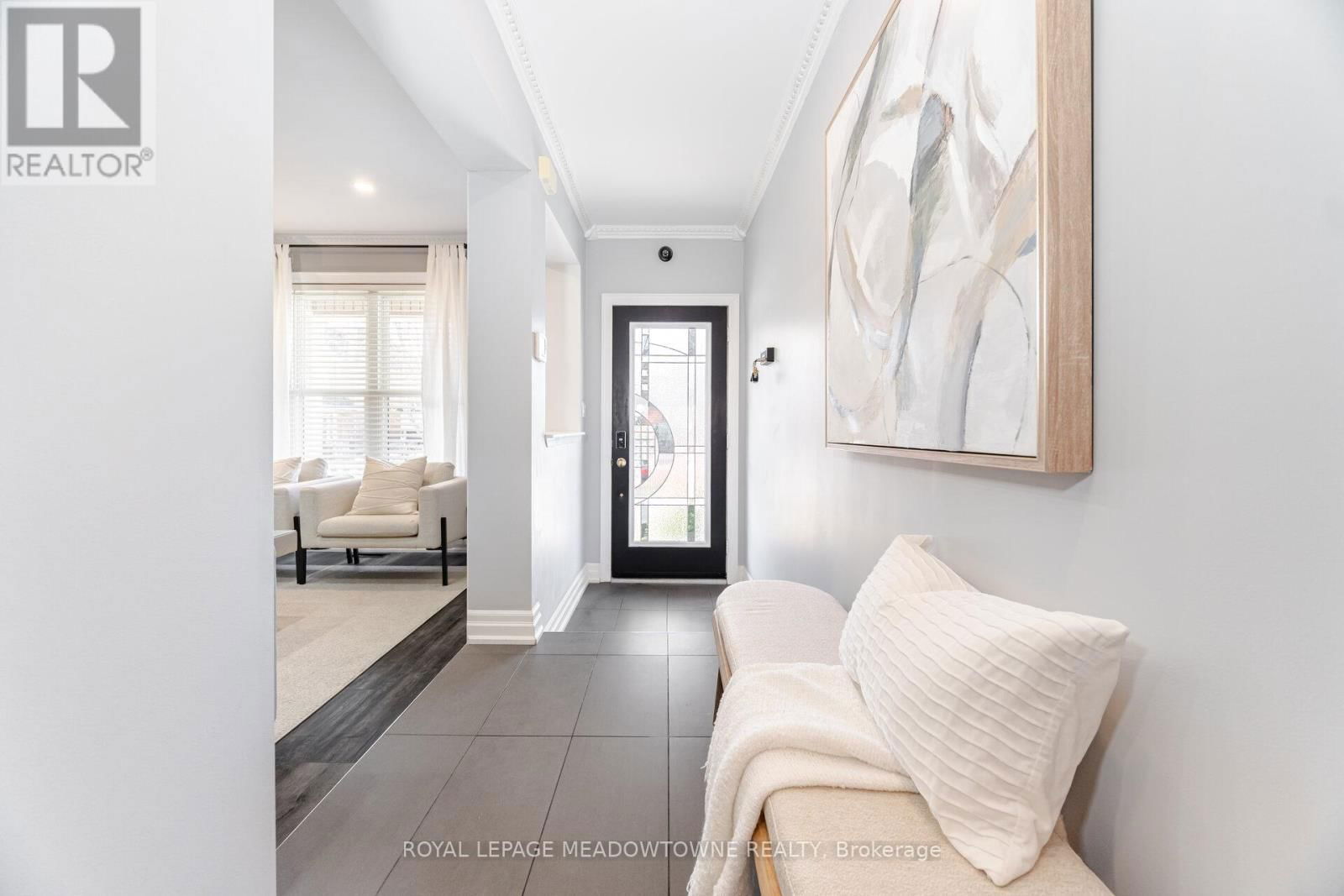 1240 FIELD DRIVE Image 4