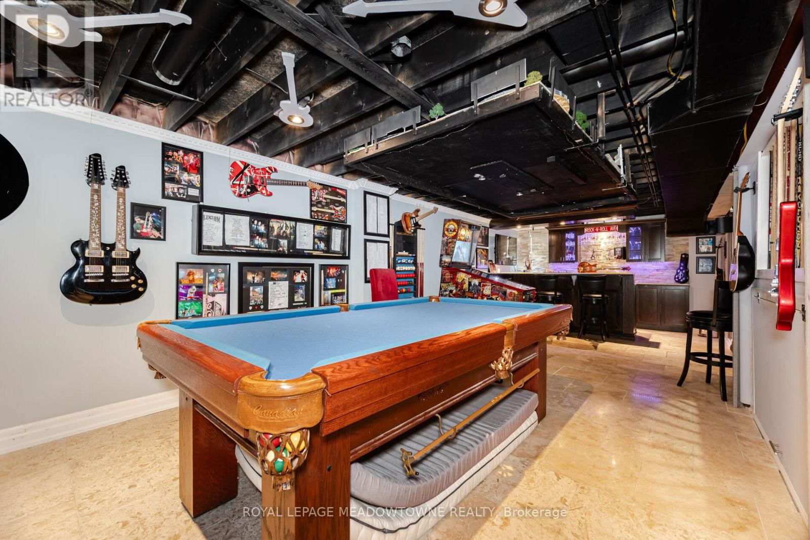 1240 FIELD DRIVE Image 41