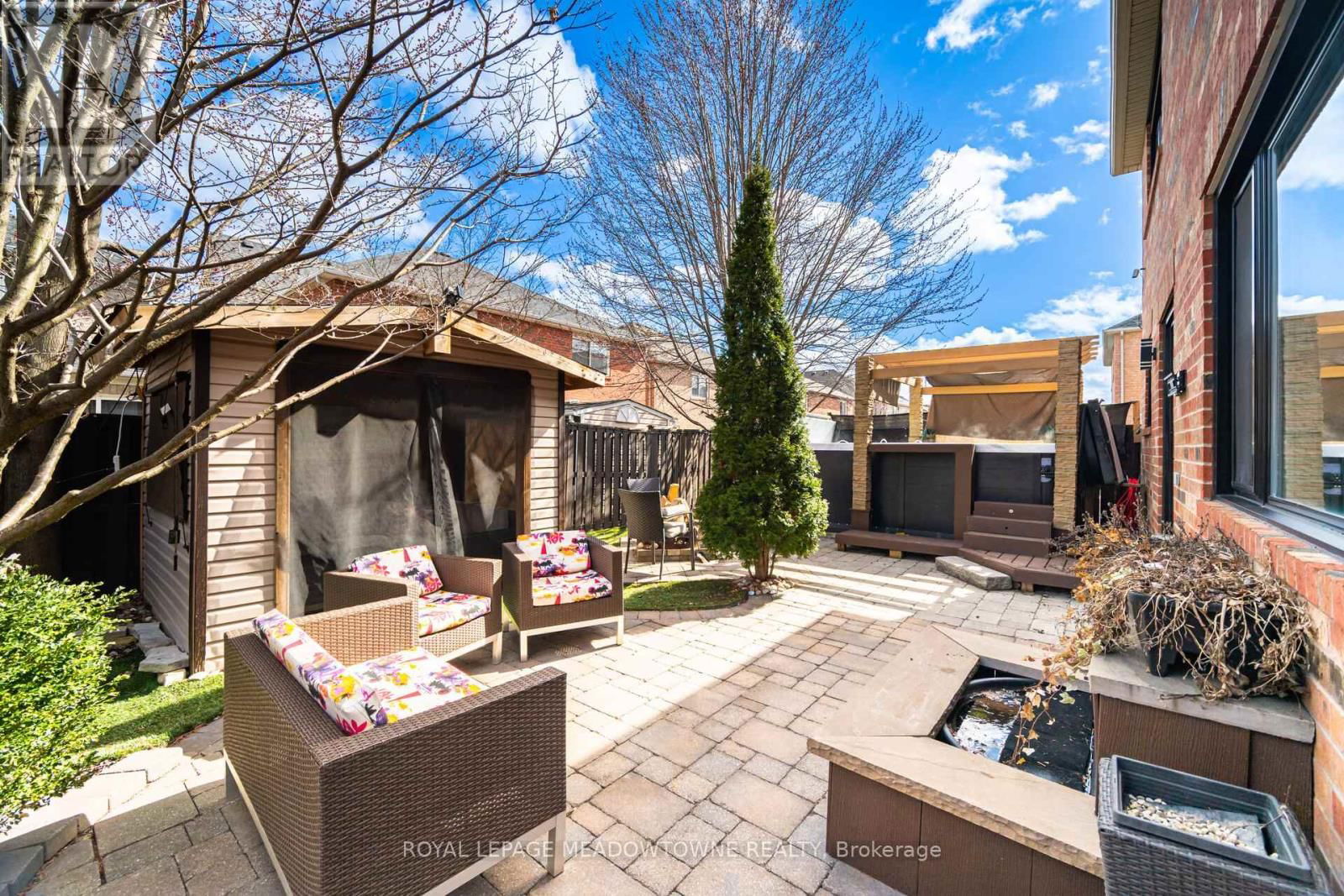1240 FIELD DRIVE Image 43