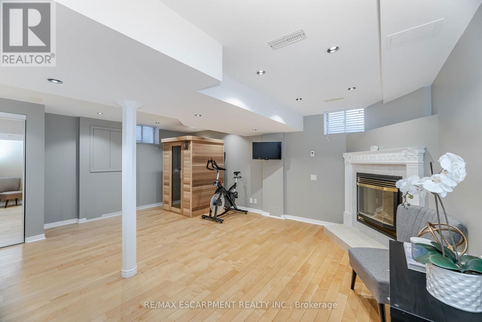 7521 DOVERWOOD DRIVE Image 39