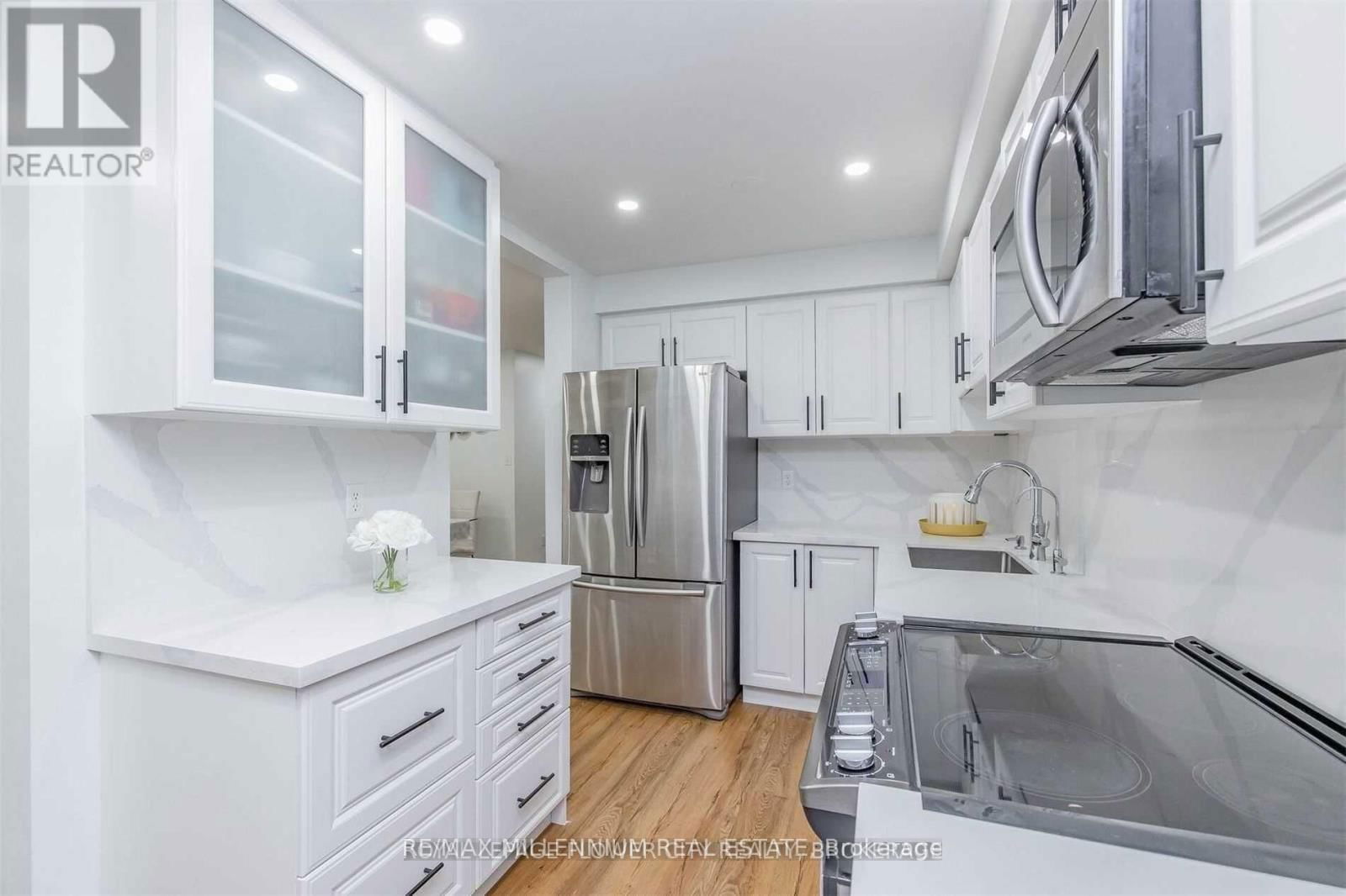 15 PRINCE CRESCENT Image 10