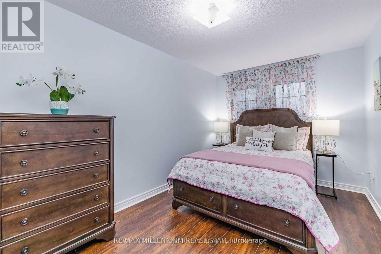 15 PRINCE CRESCENT Image 19