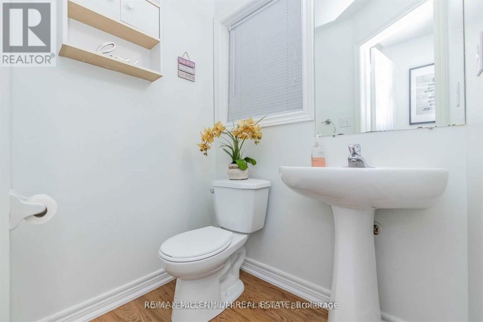 15 PRINCE CRESCENT Image 2