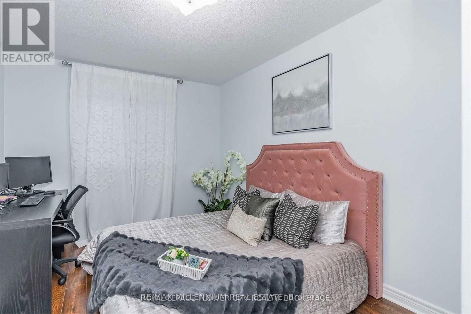15 PRINCE CRESCENT Image 22