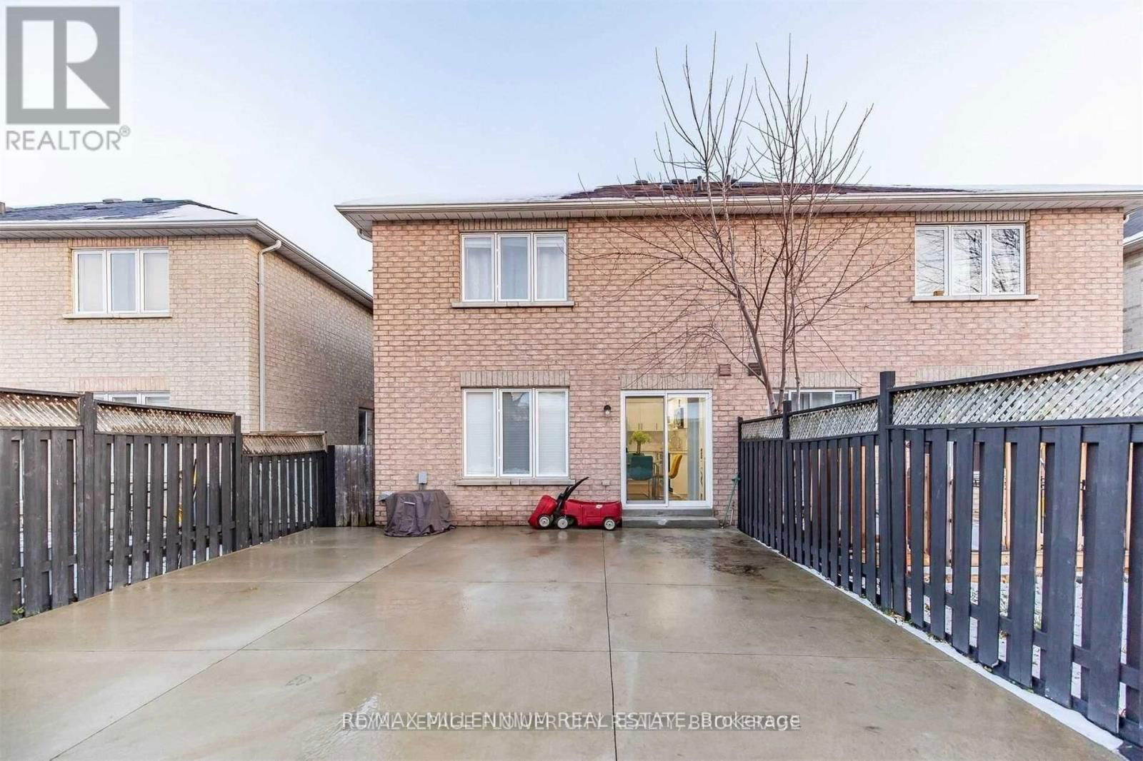 15 PRINCE CRESCENT Image 25