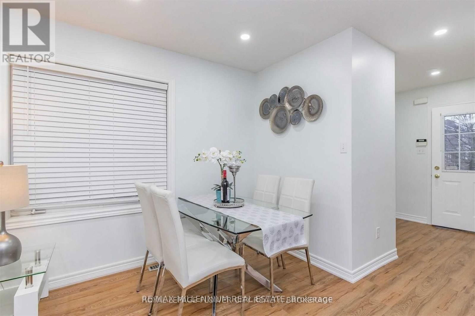 15 PRINCE CRESCENT Image 4