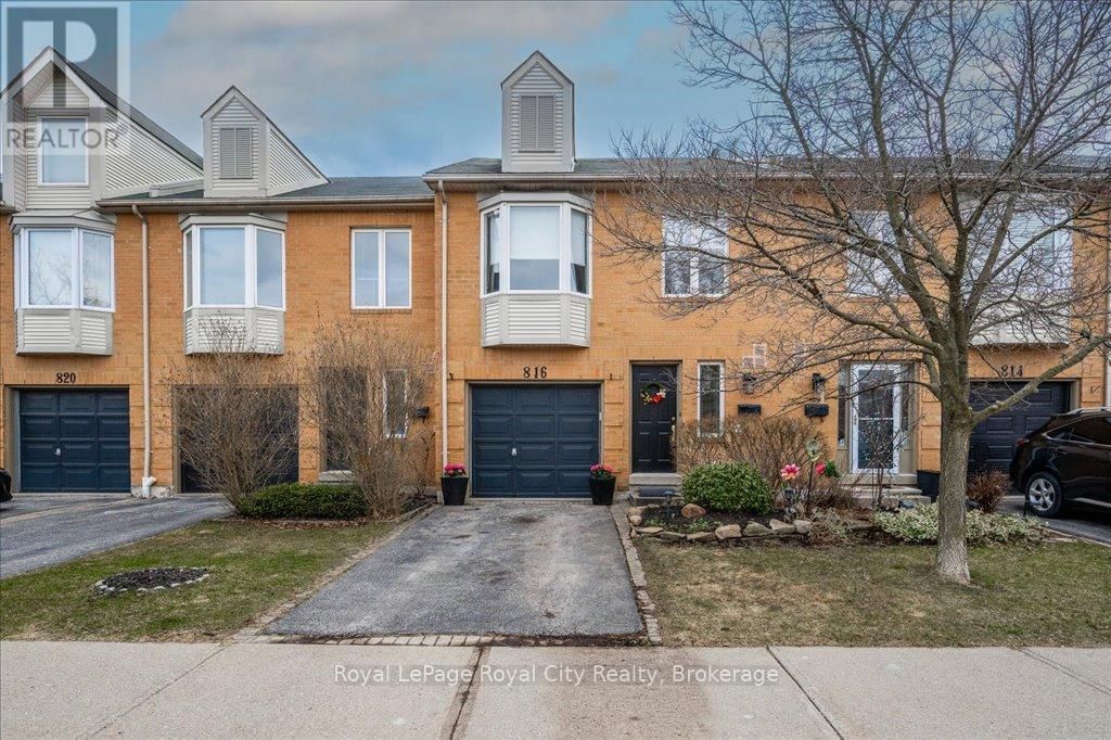 816 VILLAGE GREEN BOULEVARD Image 1