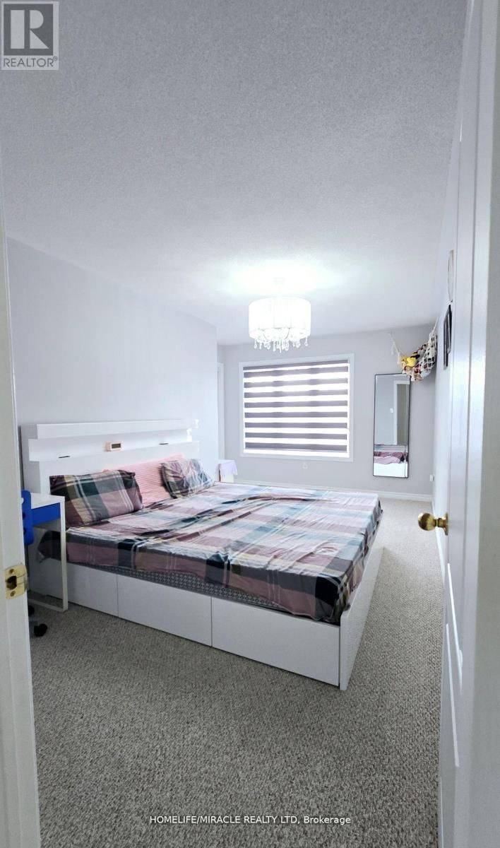 33 ATIRA AVENUE Image 16