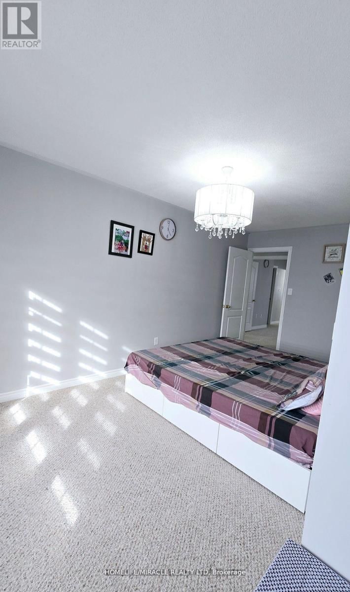 33 ATIRA AVENUE Image 17