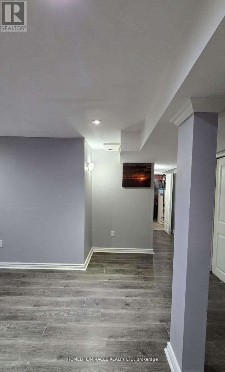 33 ATIRA AVENUE Image 25