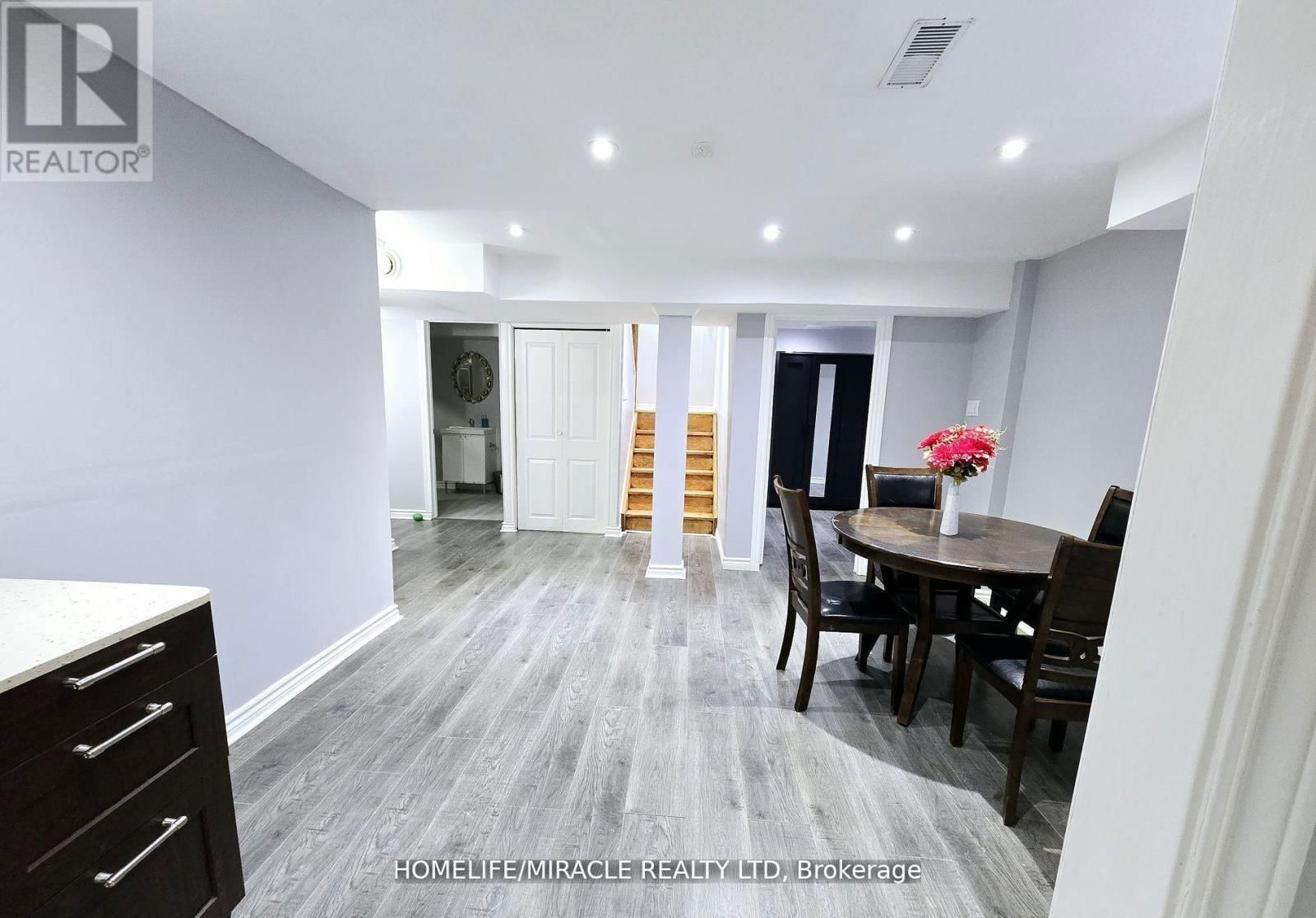 33 ATIRA AVENUE Image 29