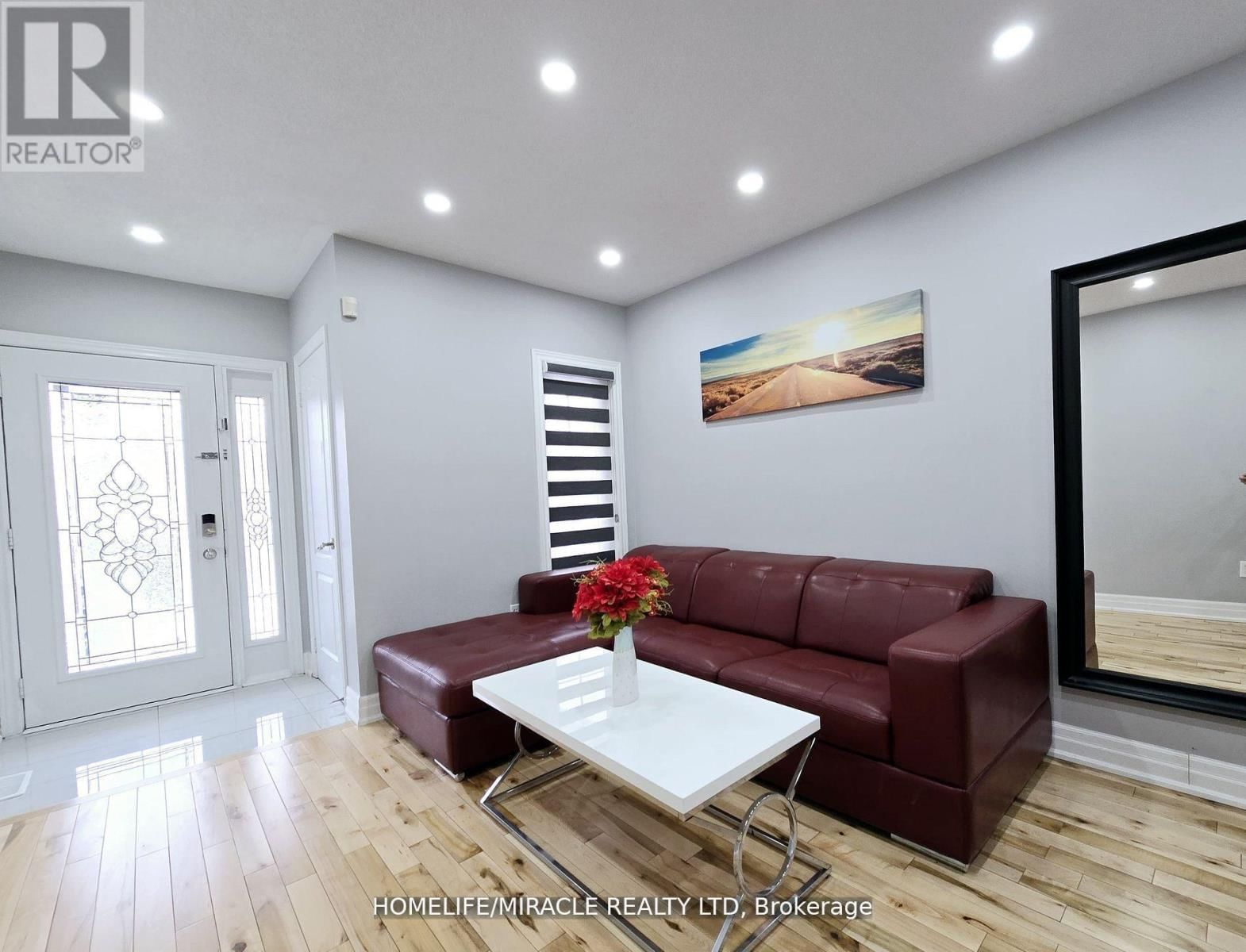 33 ATIRA AVENUE Image 3