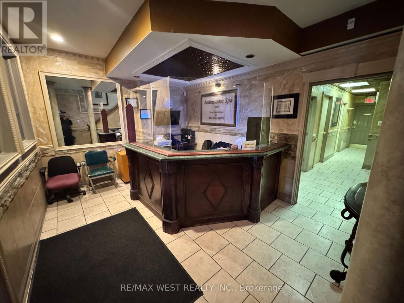 Unit 14 - 1270 FINCH AVENUE WEST Image 2