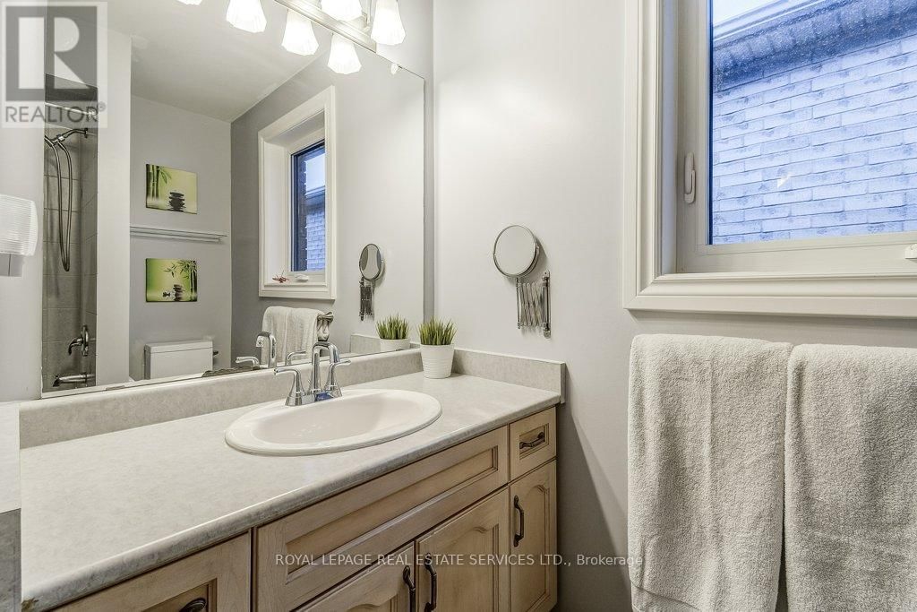 5194 TYDMAN WAY Image 35