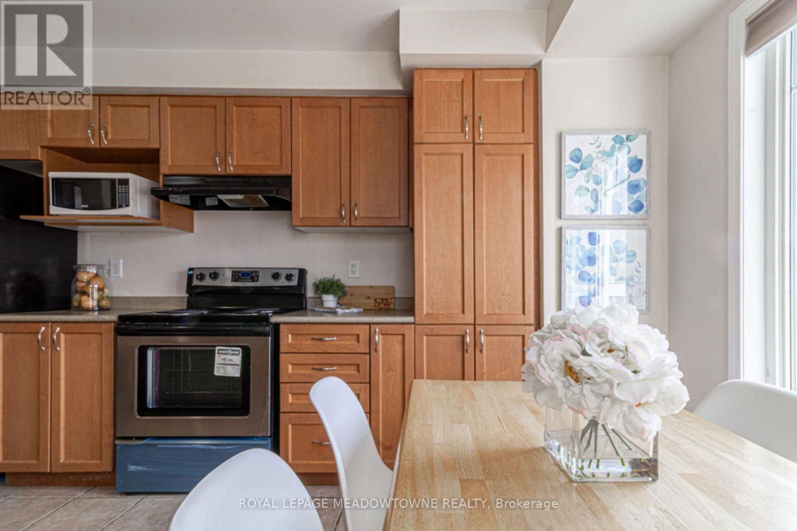 217 WOODLEY CRESCENT Image 18