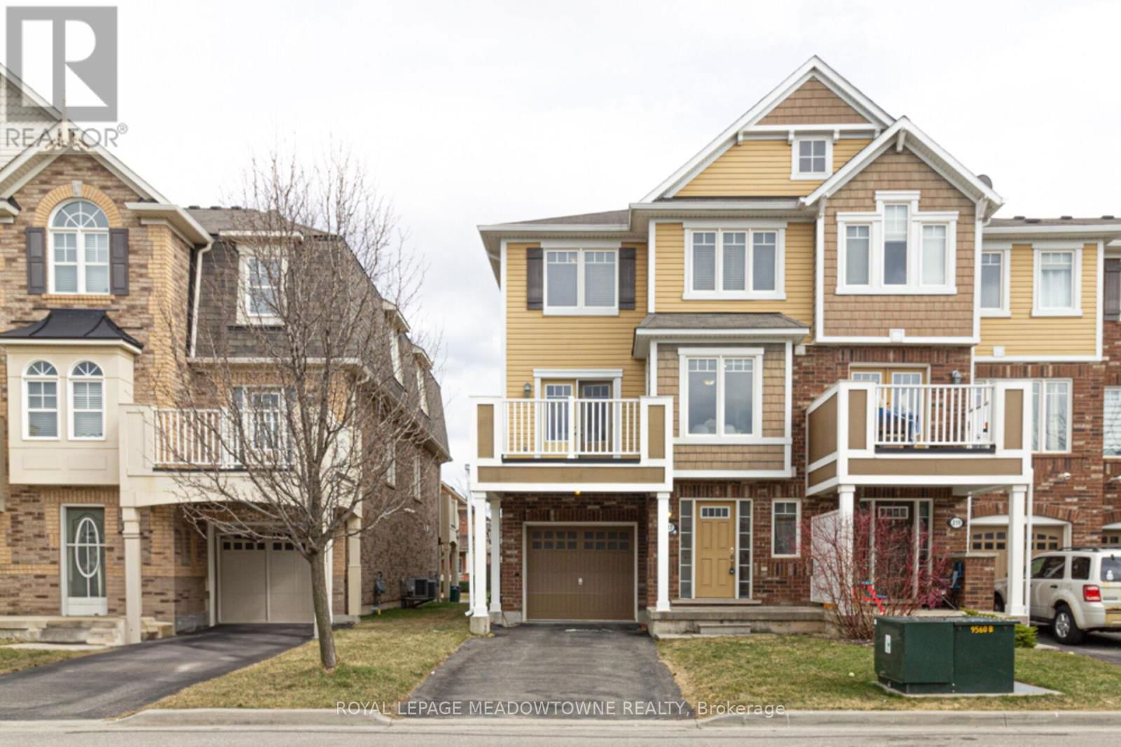 217 WOODLEY CRESCENT Image 2
