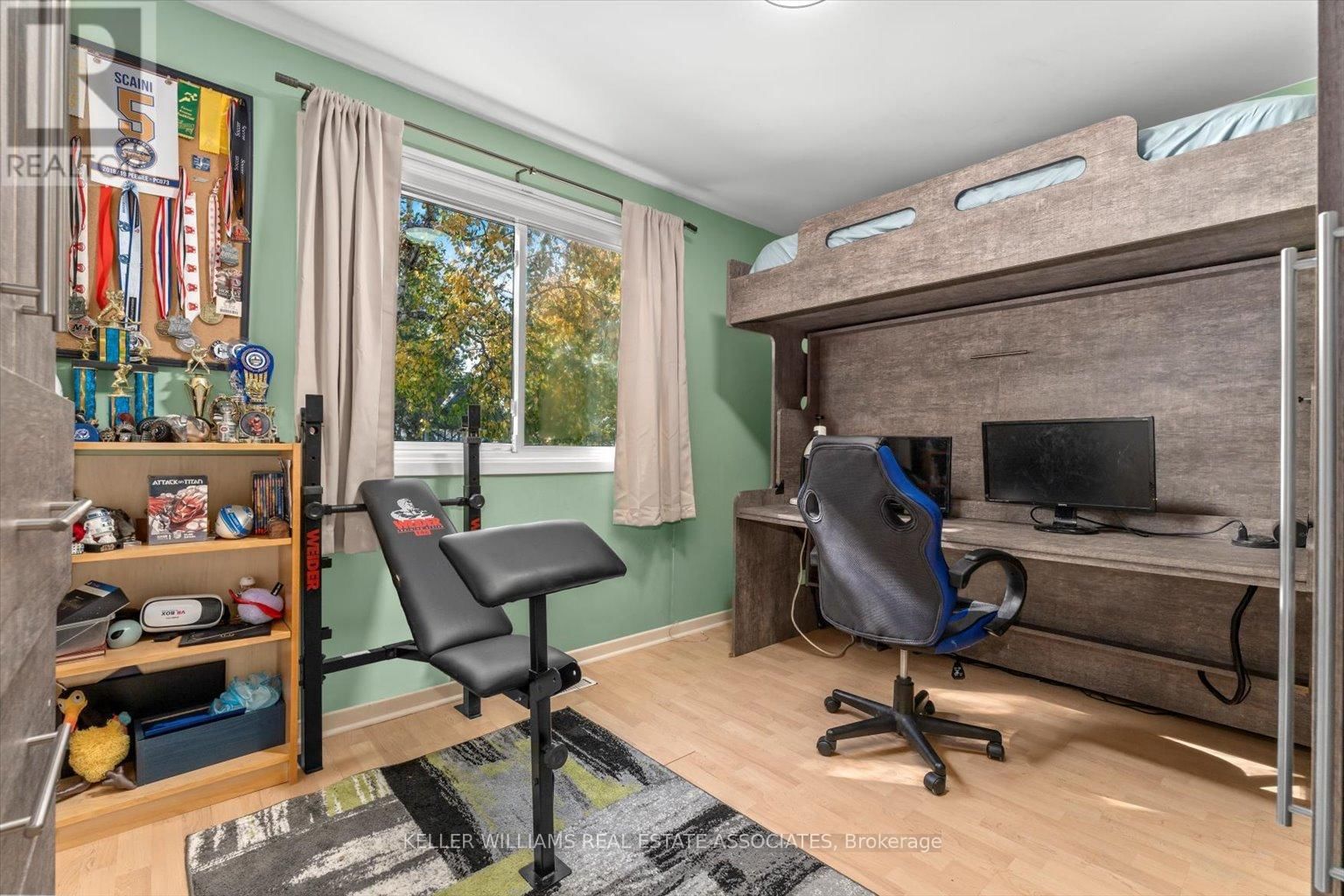 39 MAPLEWOOD ROAD Image 26