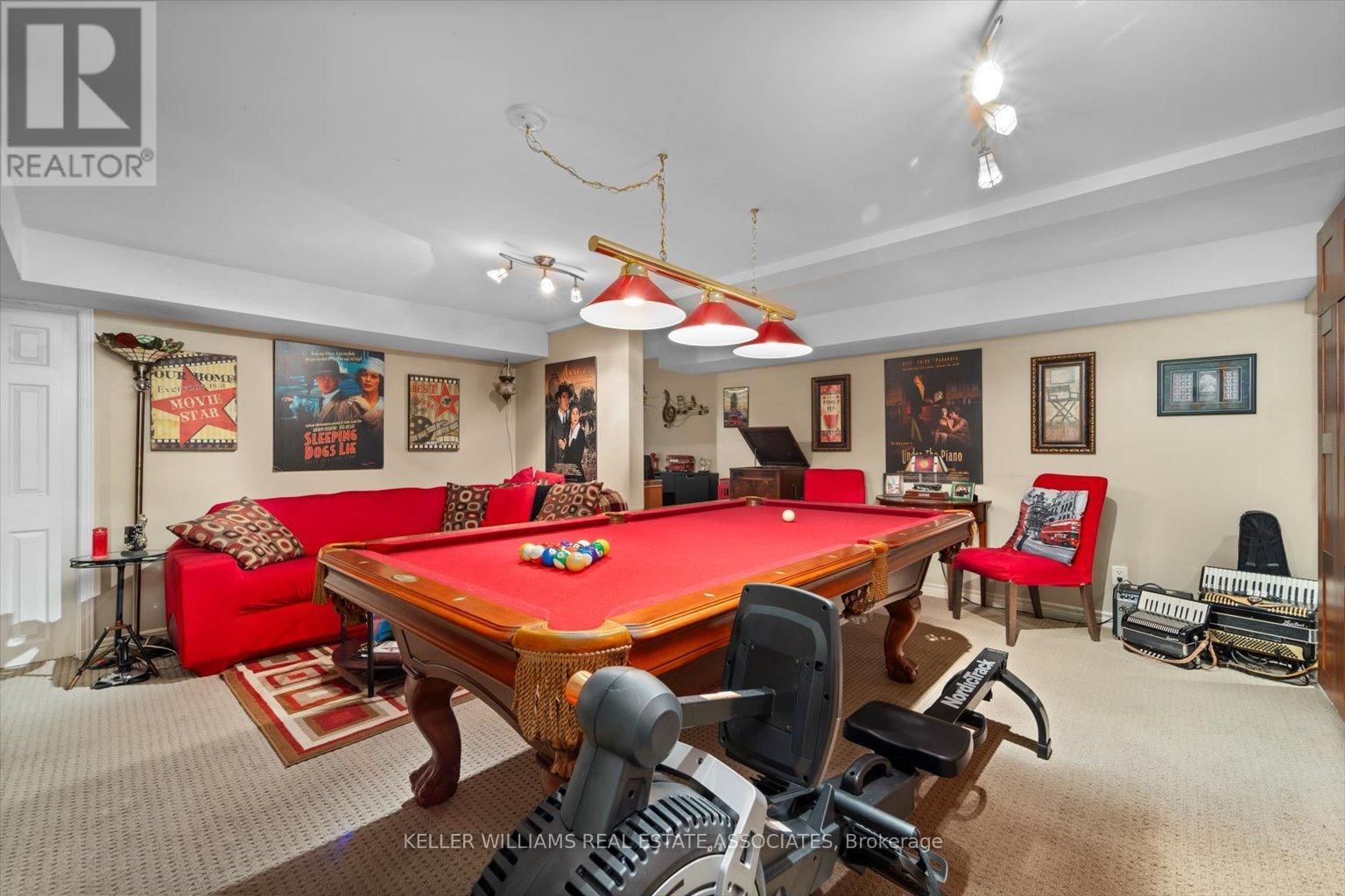 39 MAPLEWOOD ROAD Image 29