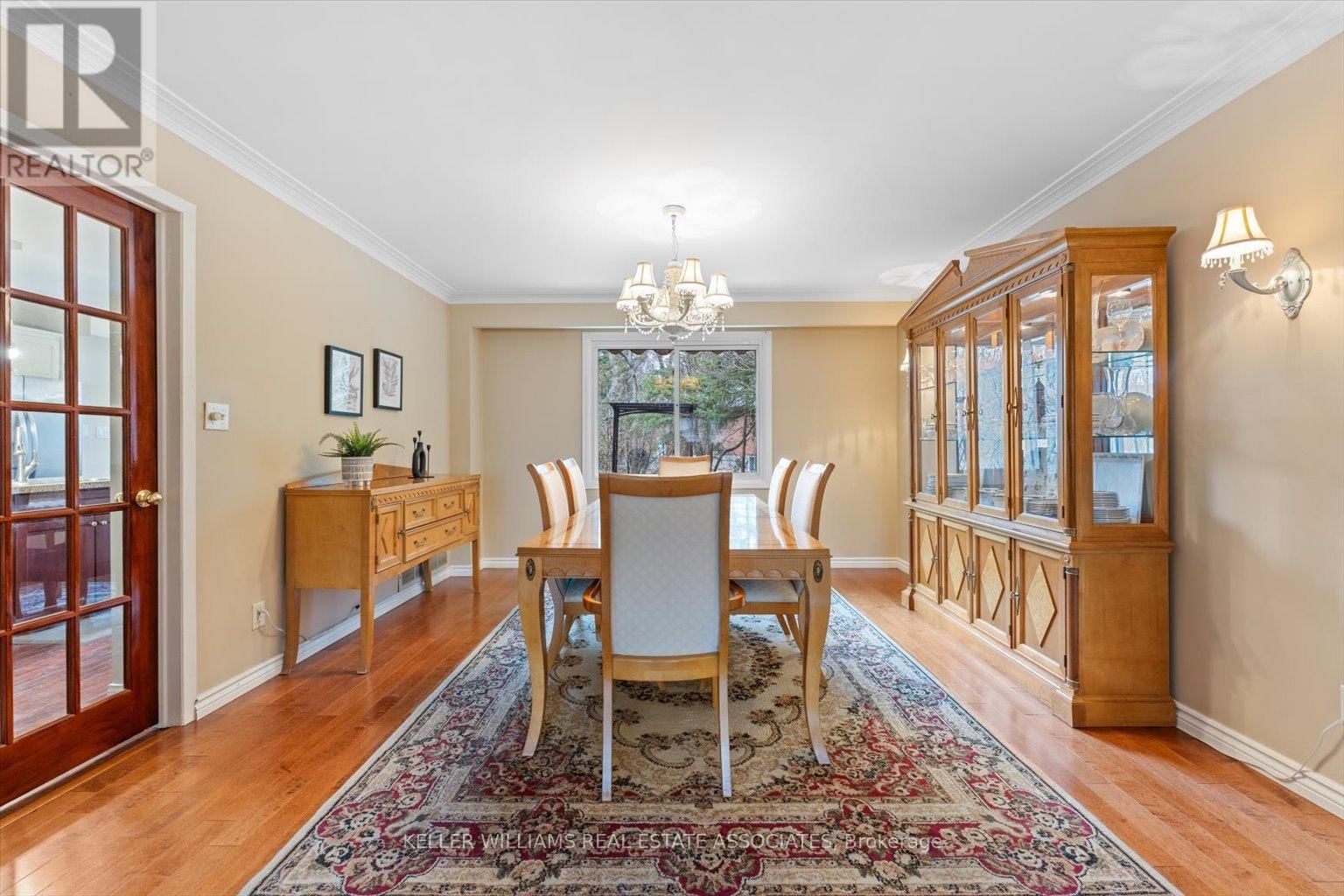 39 MAPLEWOOD ROAD Image 3