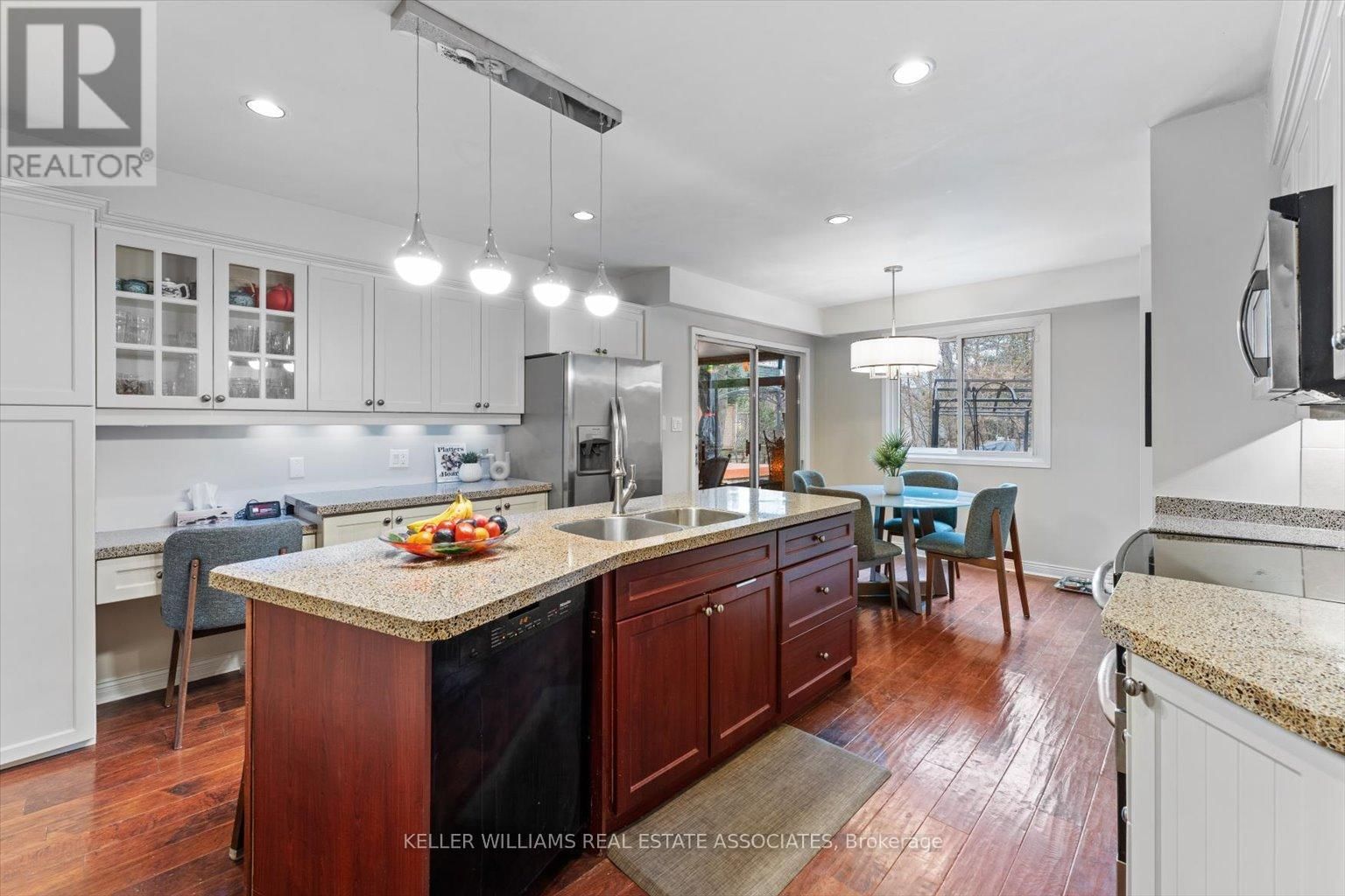 39 MAPLEWOOD ROAD Image 7