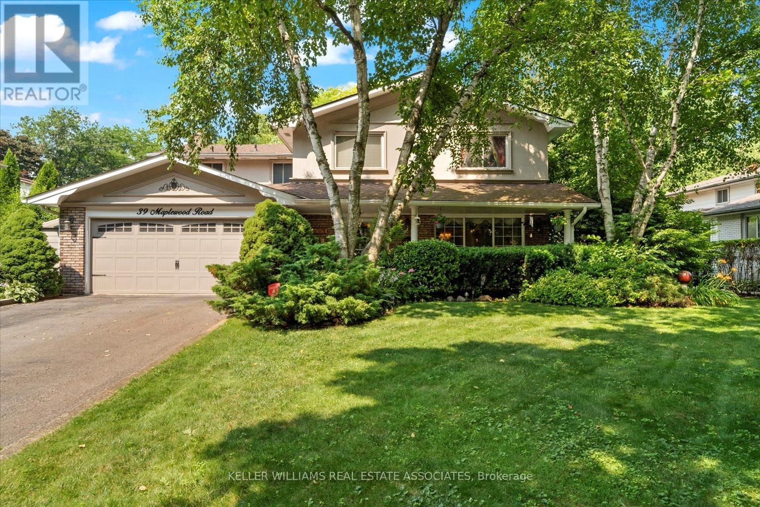 39 MAPLEWOOD ROAD Image 9